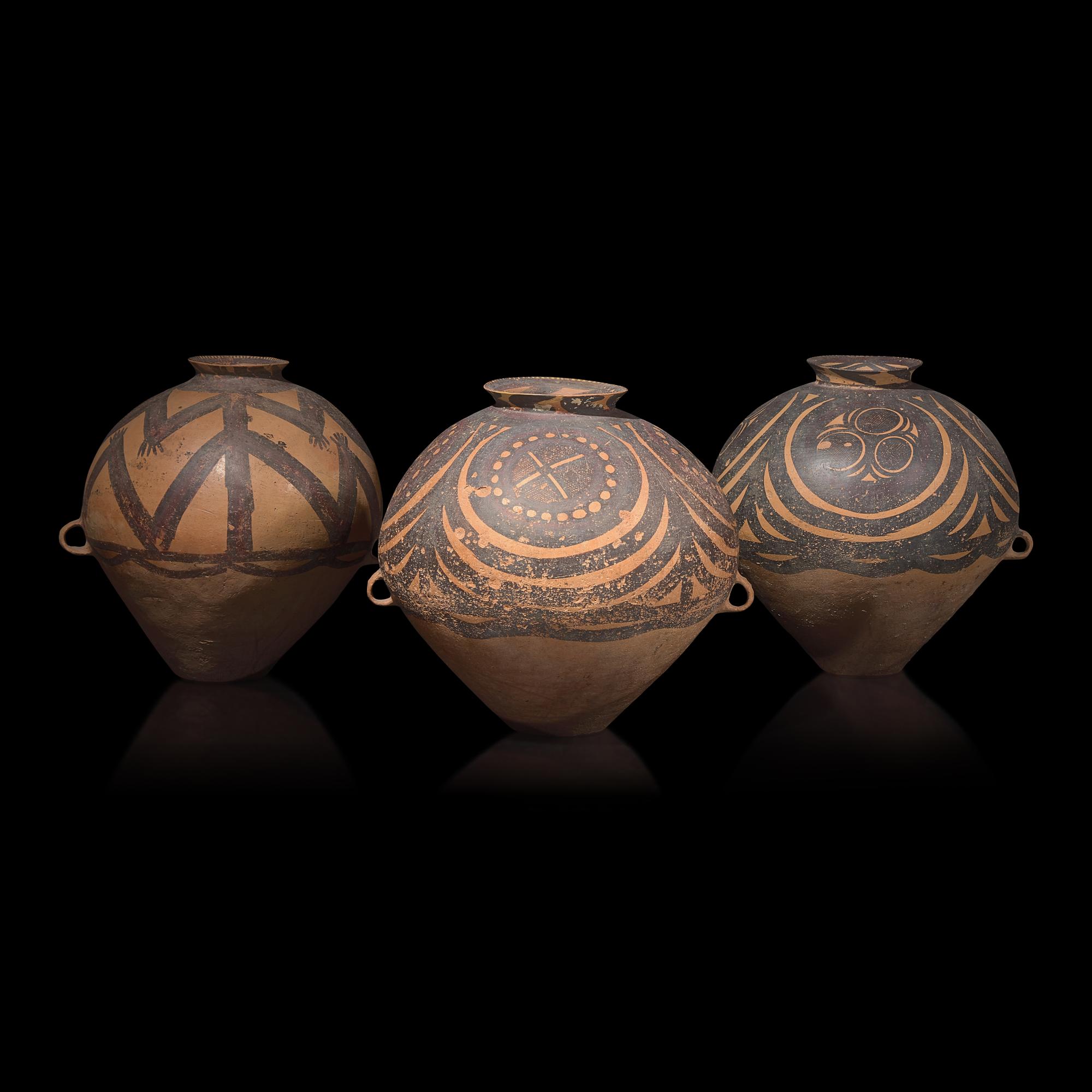 Three Large Chinese Painted Pottery Jars, Neolithic Period, Majiayao Culture, Machang Type — 新石器時代 馬家窯文化馬廠型雙耳彩陶甕三只