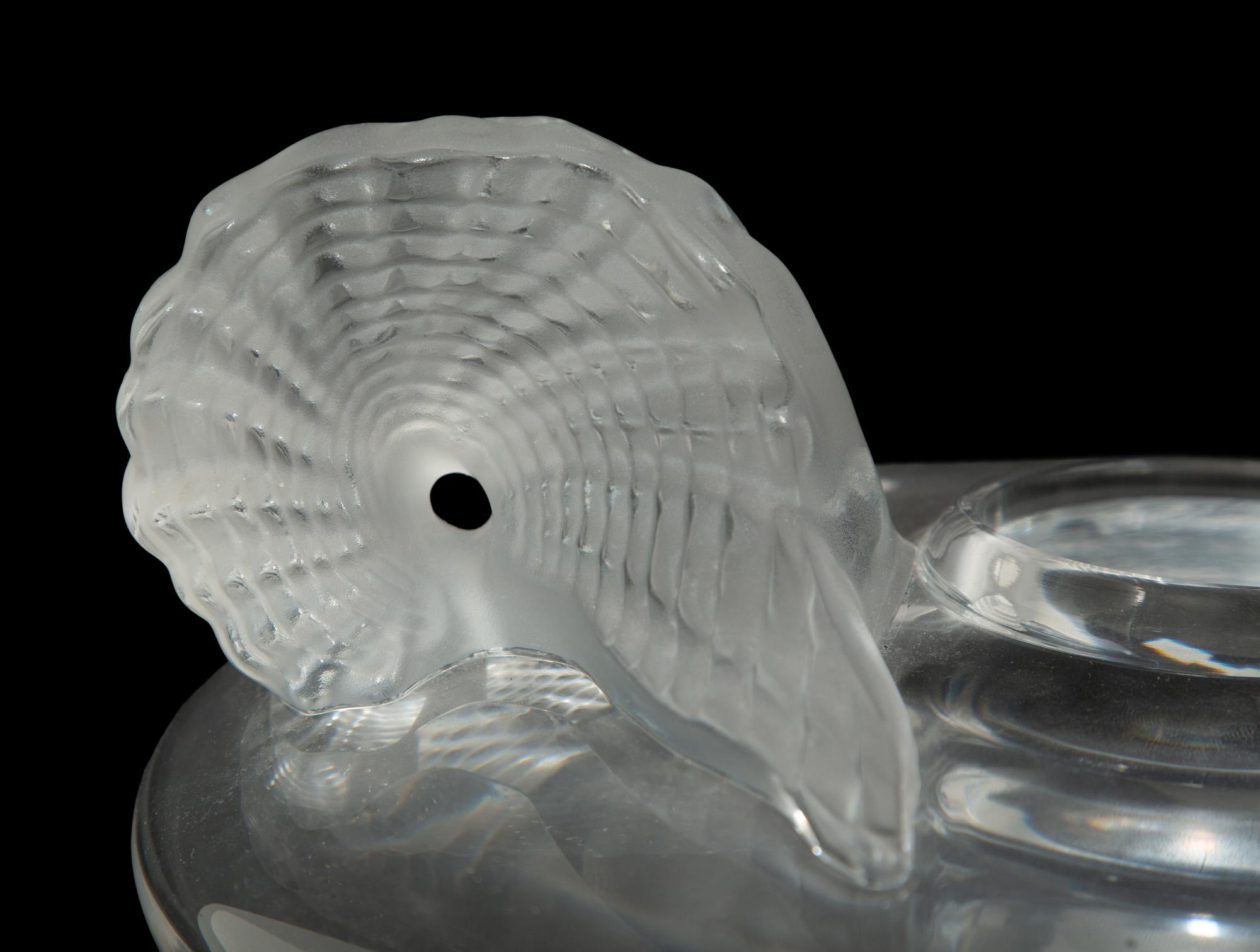A Lalique Santorin Bowl and a Yeso Antinea Bowl