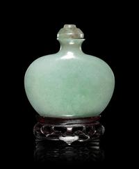 A Bluish Celadon Jade Snuff Bottle