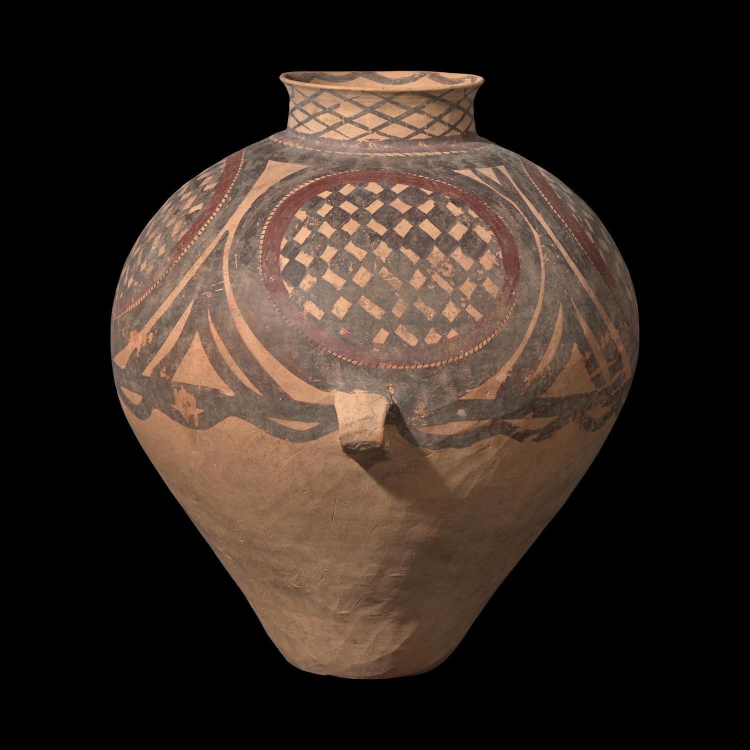 A Large Chinese Painted Pottery Handled Jar, Neolithic Period, Majiayao Culture, Banshan Type 馬家窯文化半山型旋渦鋸齒紋雙耳彩陶罐