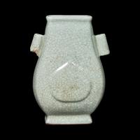 A Chinese Guan Style Crackle Glazed Arrow Vase, Fanghu 仿官窯貫耳杏圓壺