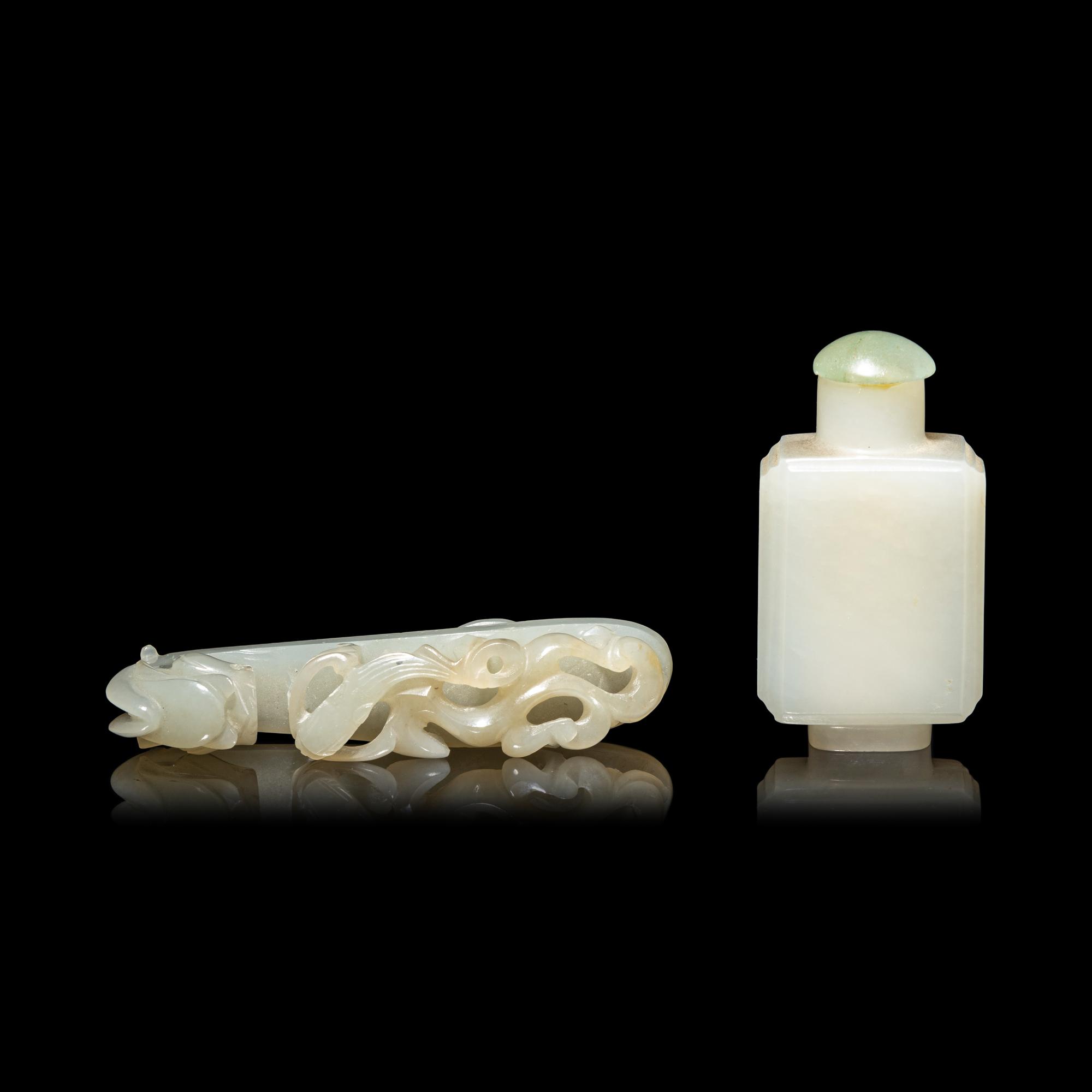 Two Chinese Pale Celadon Jade Scholar's Objects, 18th/19th Century 清中期 青白玉龍鈎及素面鼻烟壺