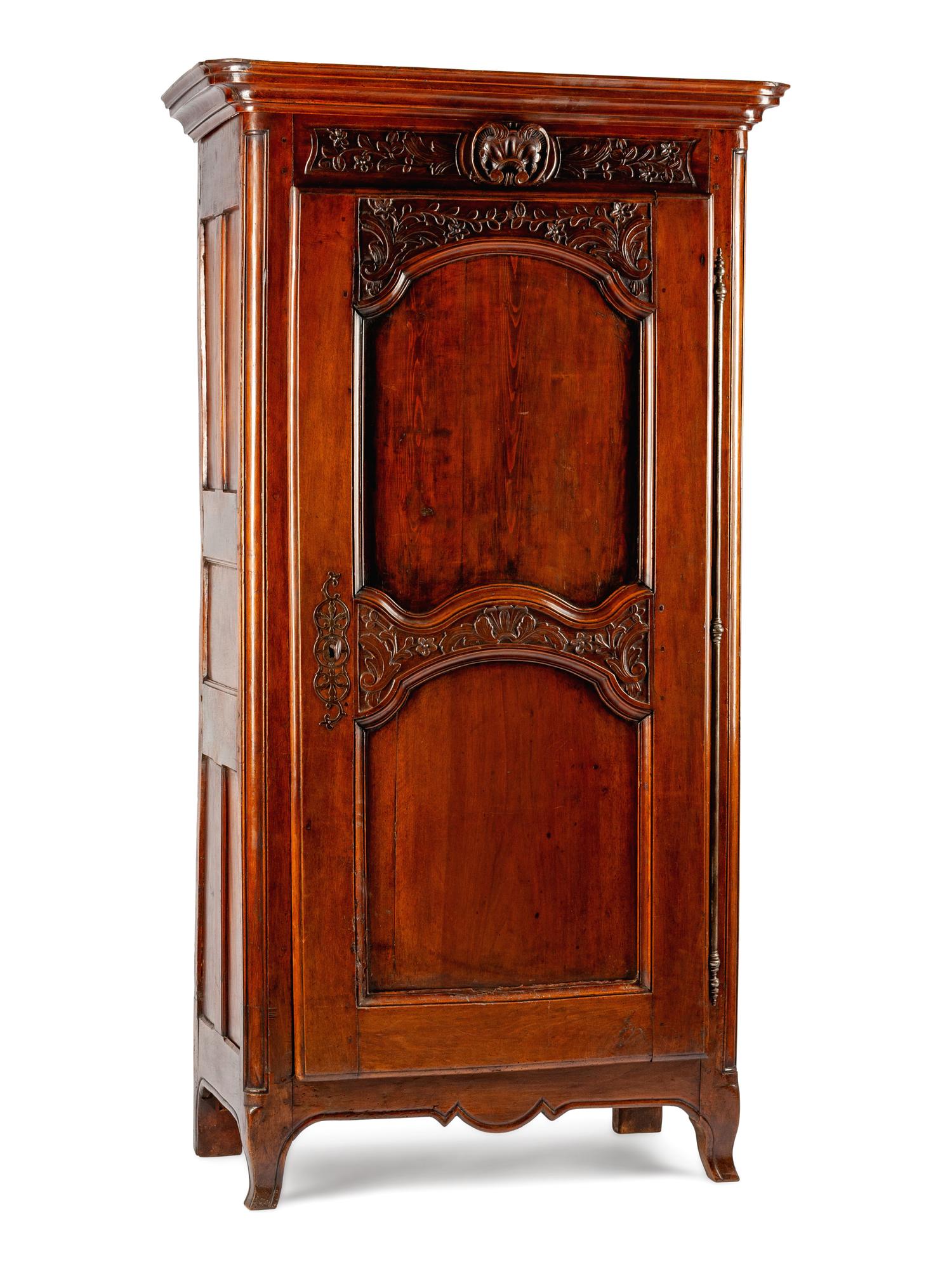 A Louis XV Provincial Walnut Bonnetiere