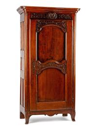 A Louis XV Provincial Walnut Bonnetiere