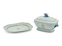 A Chinese Export Porcelain Tureen and Tray
