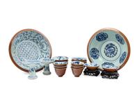 18 Chinese Export Blue and White Porcelain Bowls and Dishes