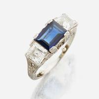 An Edwardian sapphire, diamond, and platinum ring
