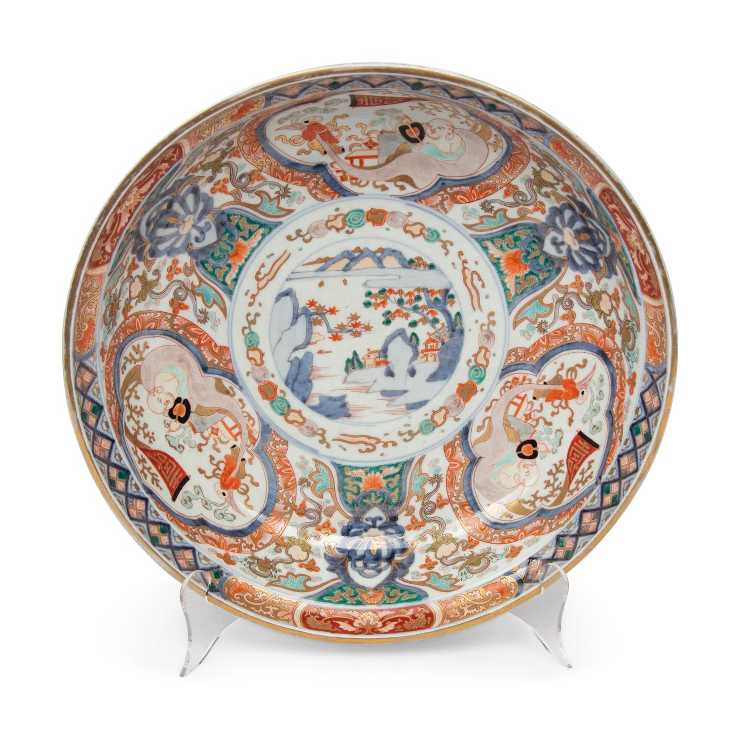 A Japanese Export Imari Porcelain Bowl