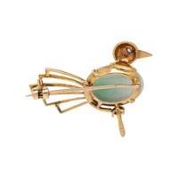 YELLOW GOLD AND JADE BIRD BROOCH