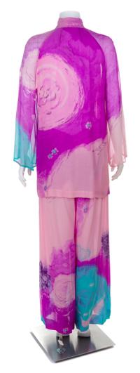 A Hanae Mori Purple and Pink Floral Silk Tunic and Pant Ensemble, Size 16.