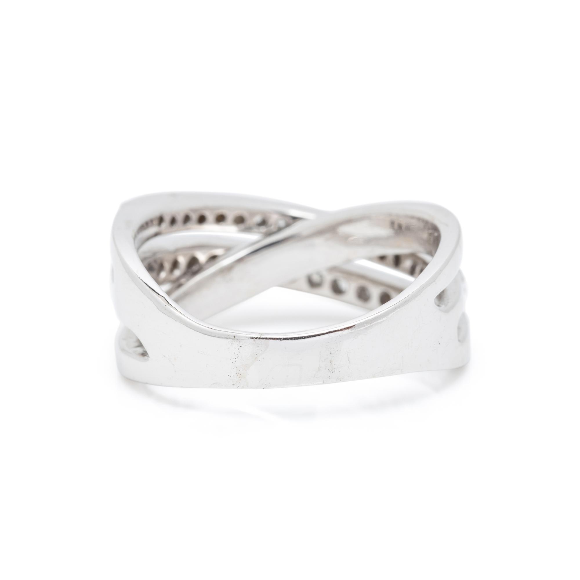 BICOLOR GOLD AND DIAMOND RING
