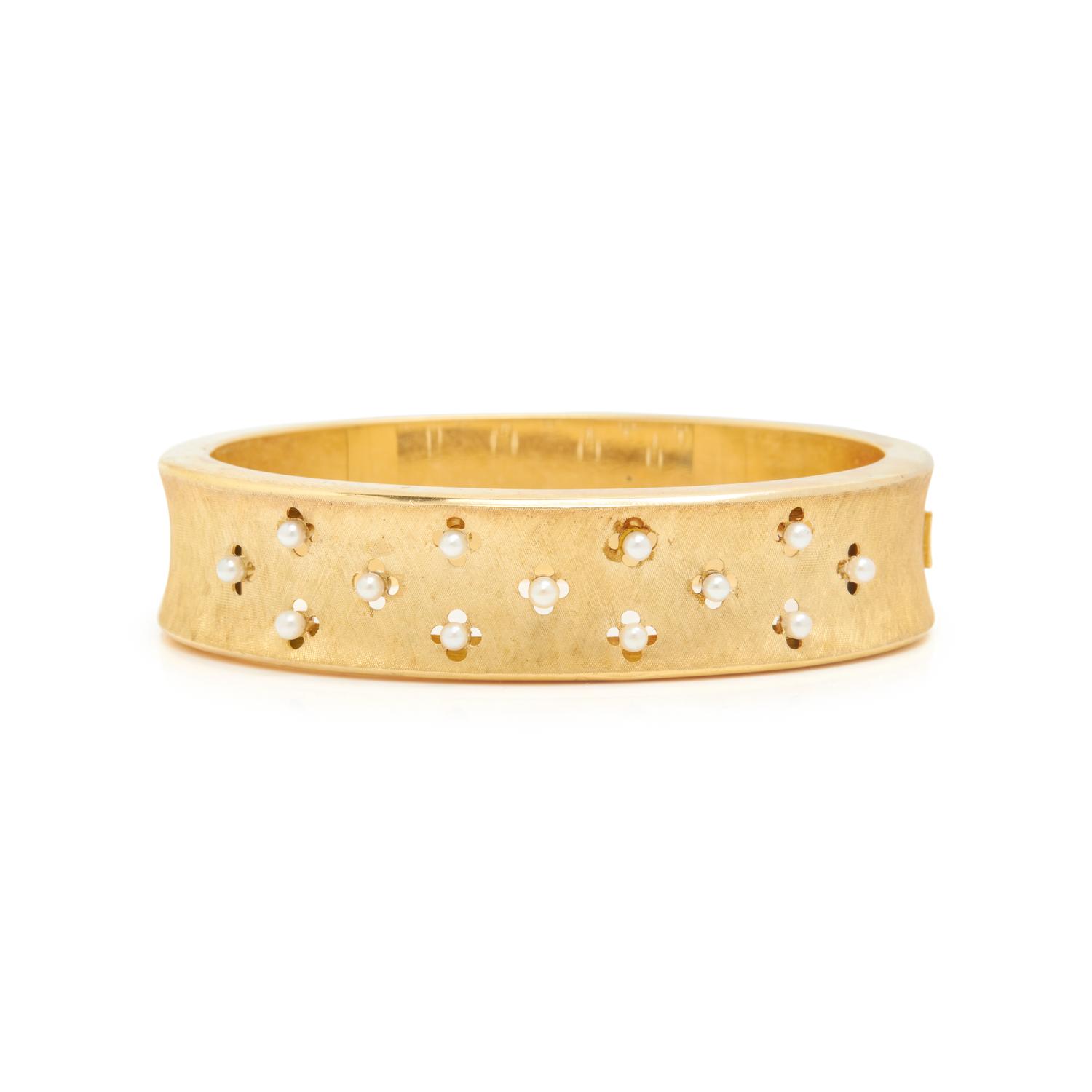 YELLOW GOLD AND SEED PEARL BANGLE BRACELET