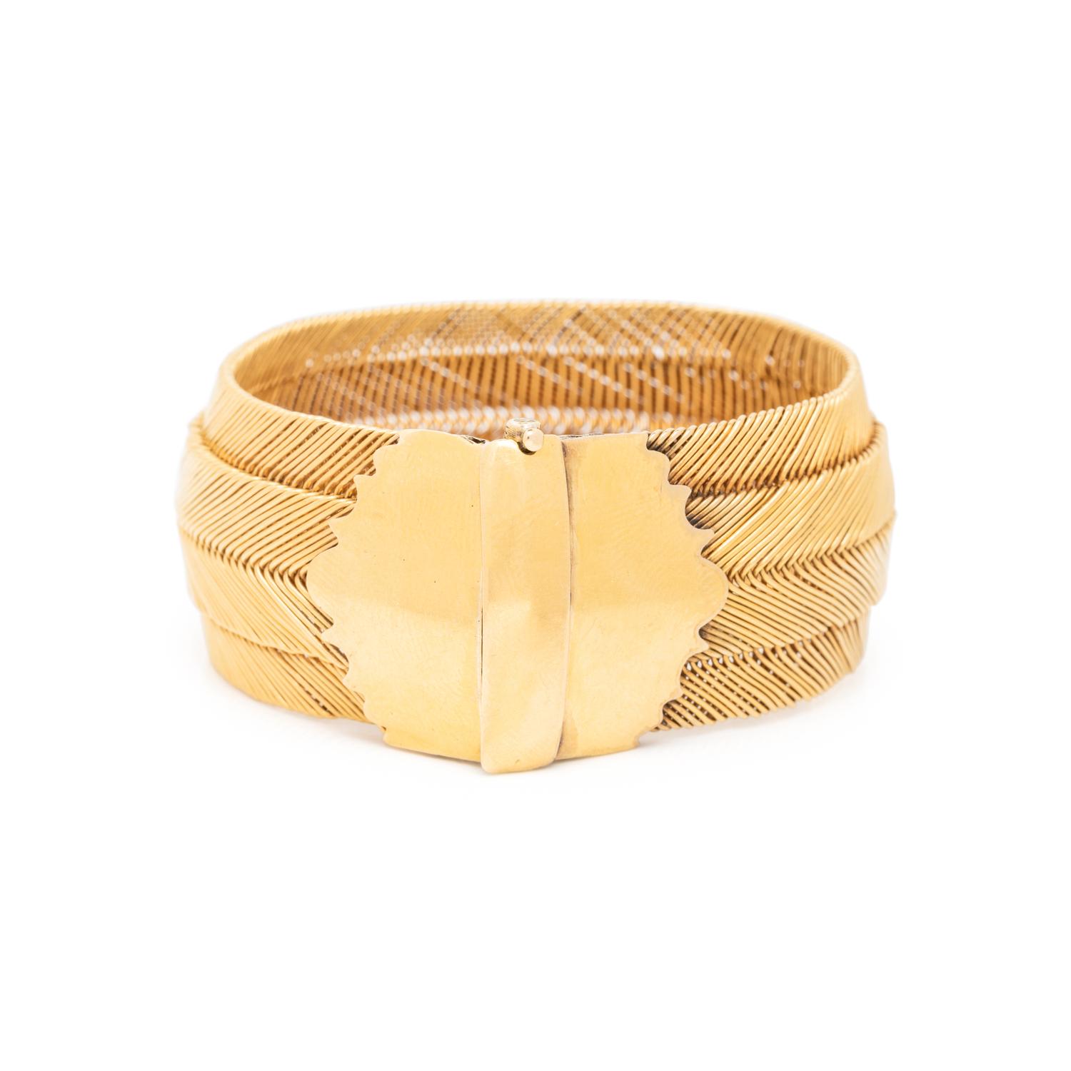 YELLOW GOLD BRACELET