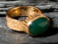 18K Gold and Jade Ring