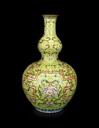 A Chinese Lime Ground Famille Rose Porcelain Double Gourd Vase
