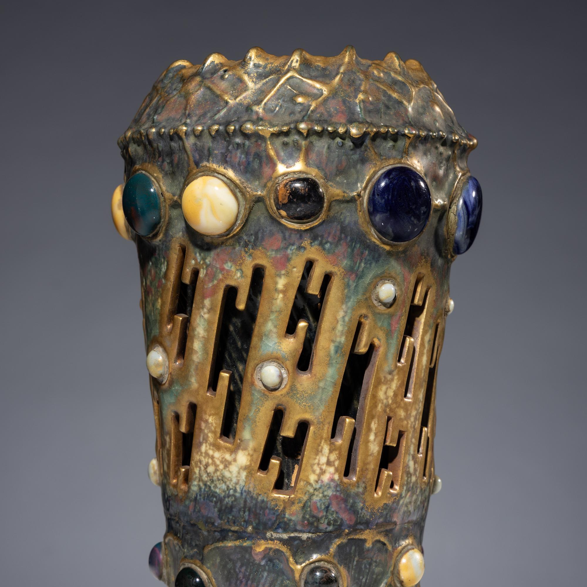 Amphora Gres Bijou Lightning Bolt vase Austria, c. 1902