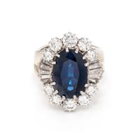 SAPPHIRE AND DIAMOND RING