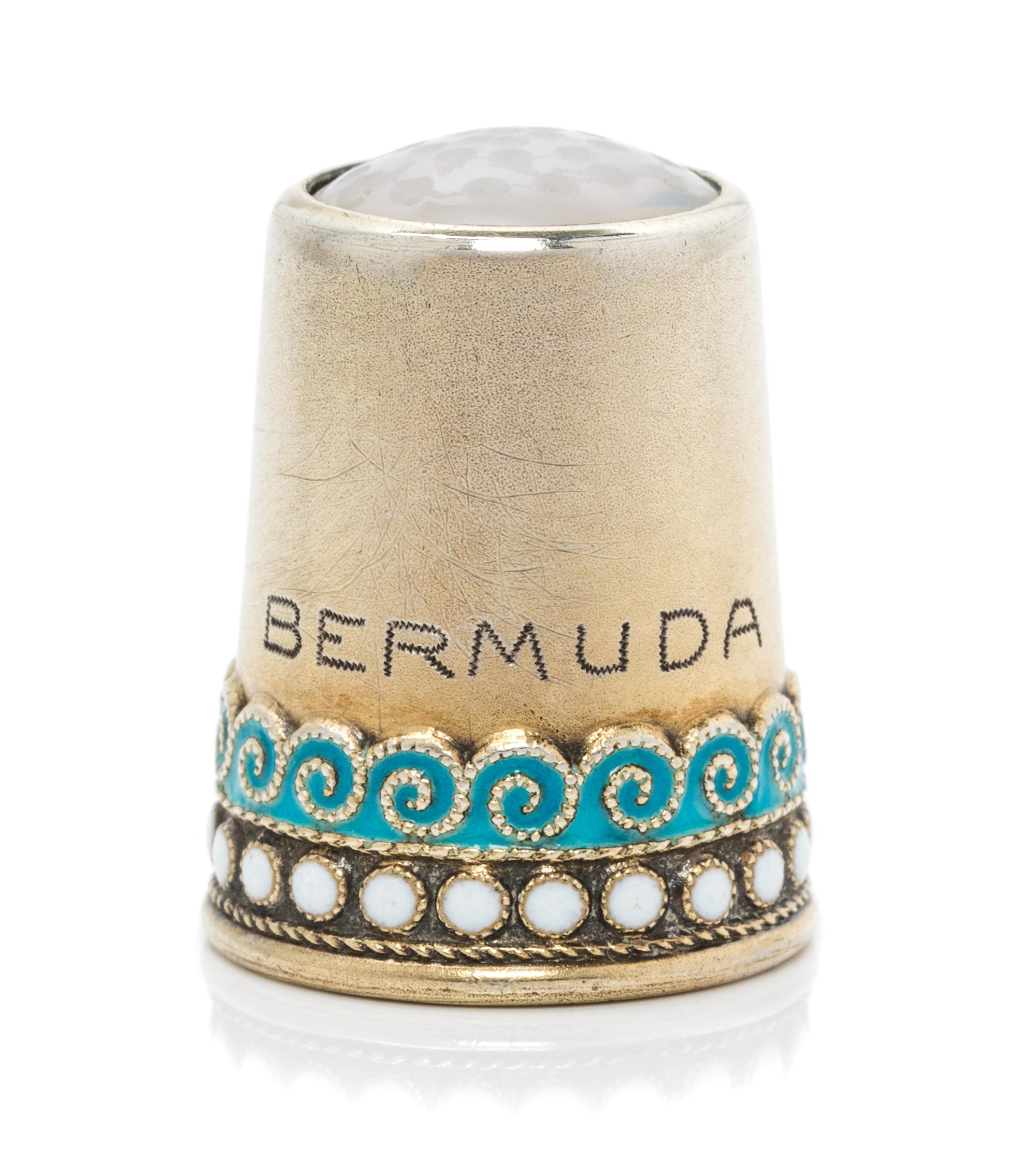 A Norwegian Silver-Gilt and Enamel Thimble, David Andersen, Oslo, Late 19th/Early 20th Century, the hardstone inset top above a body be