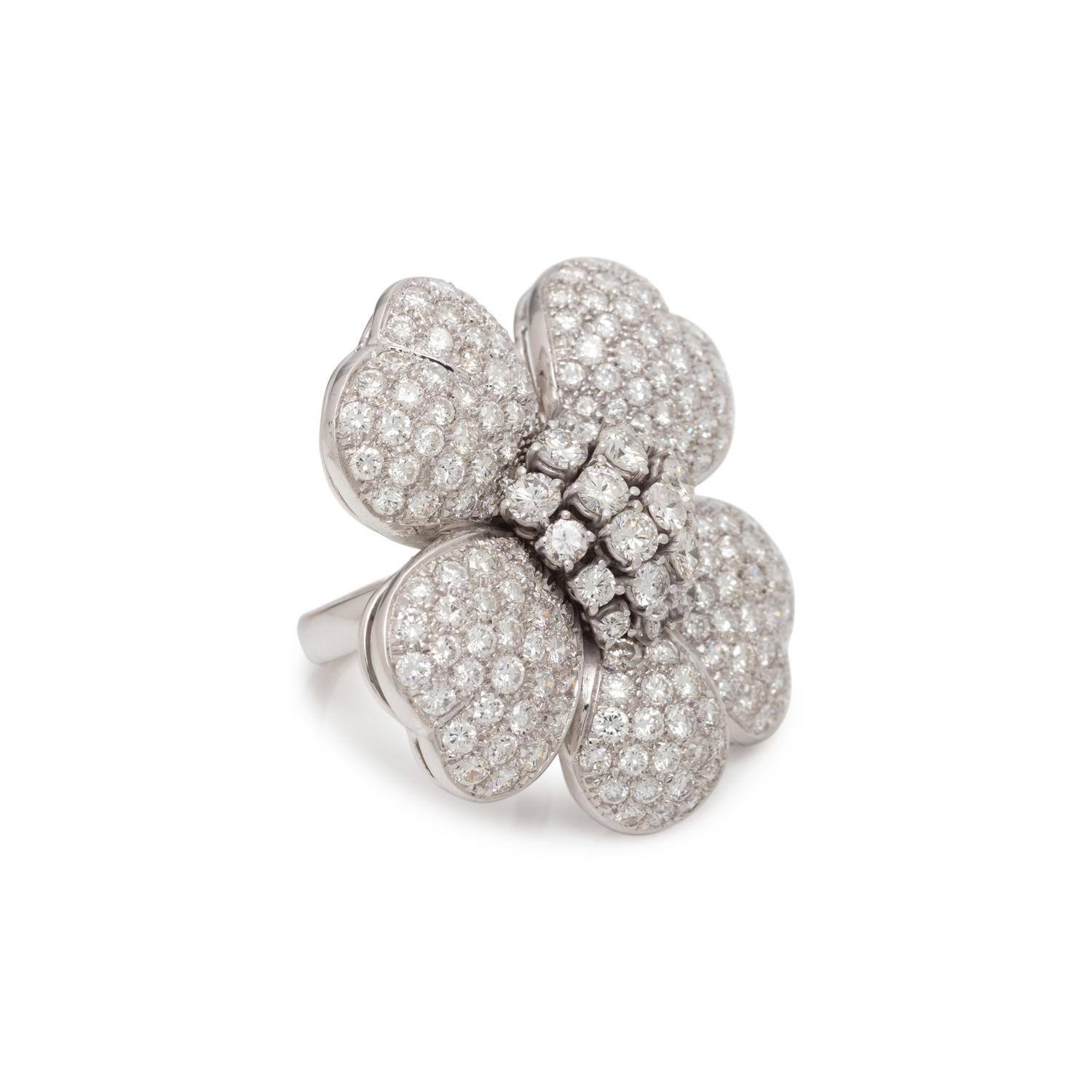 DIAMOND FLOWER RING