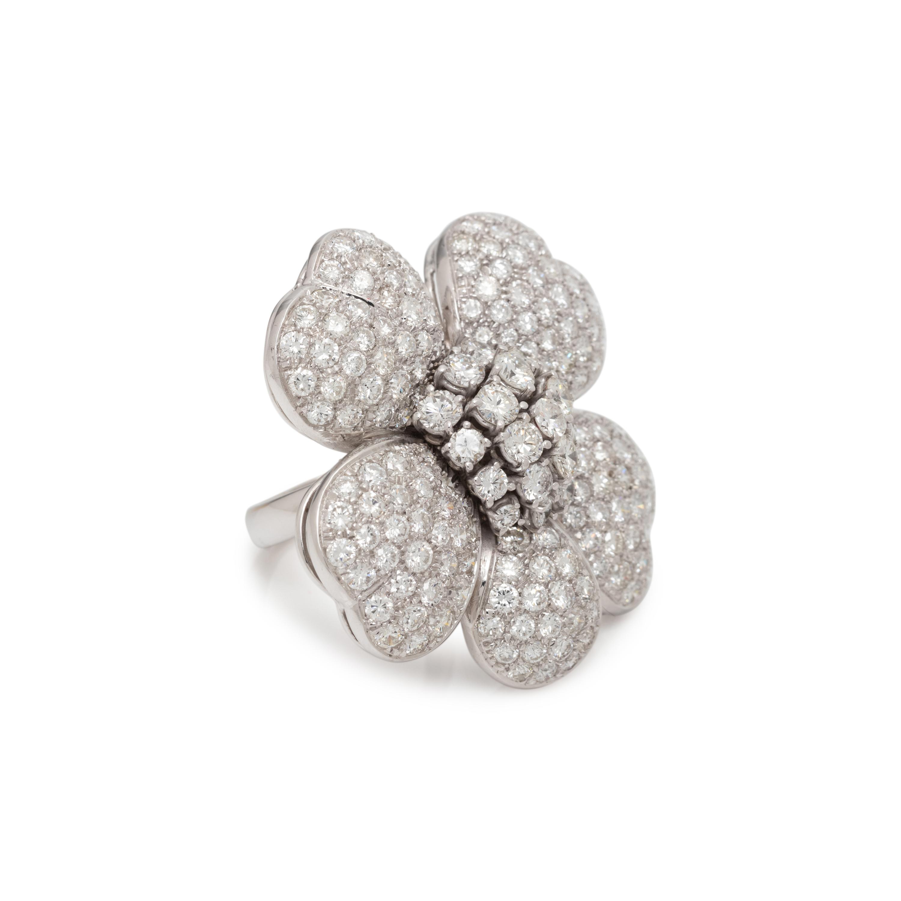 DIAMOND FLOWER RING