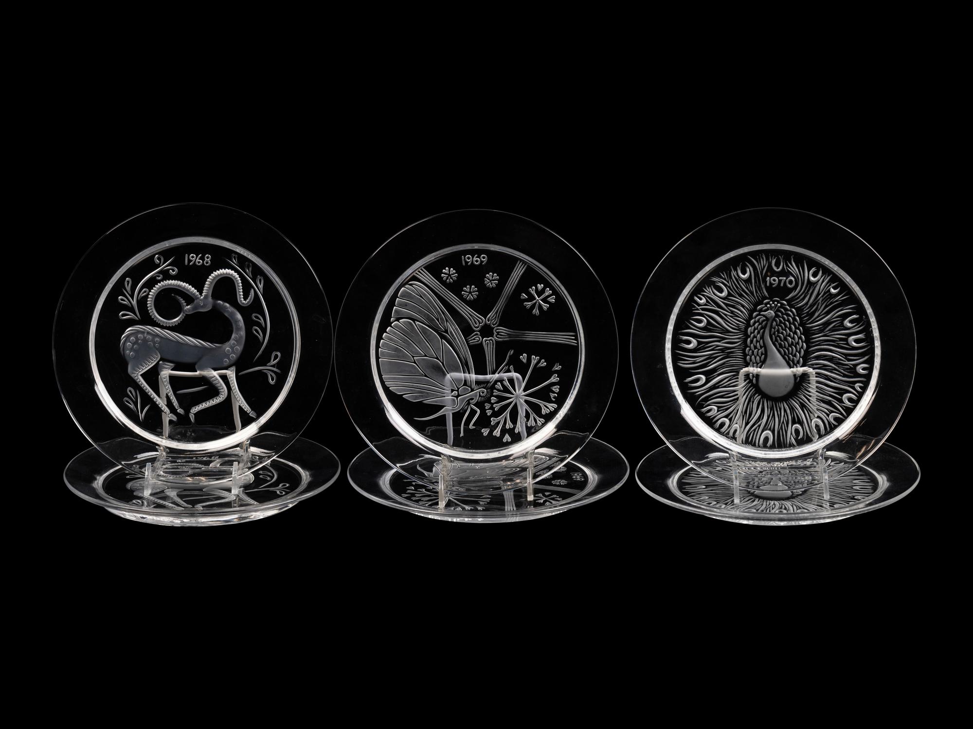 A Set of Fifteen Lalique Collector Plates