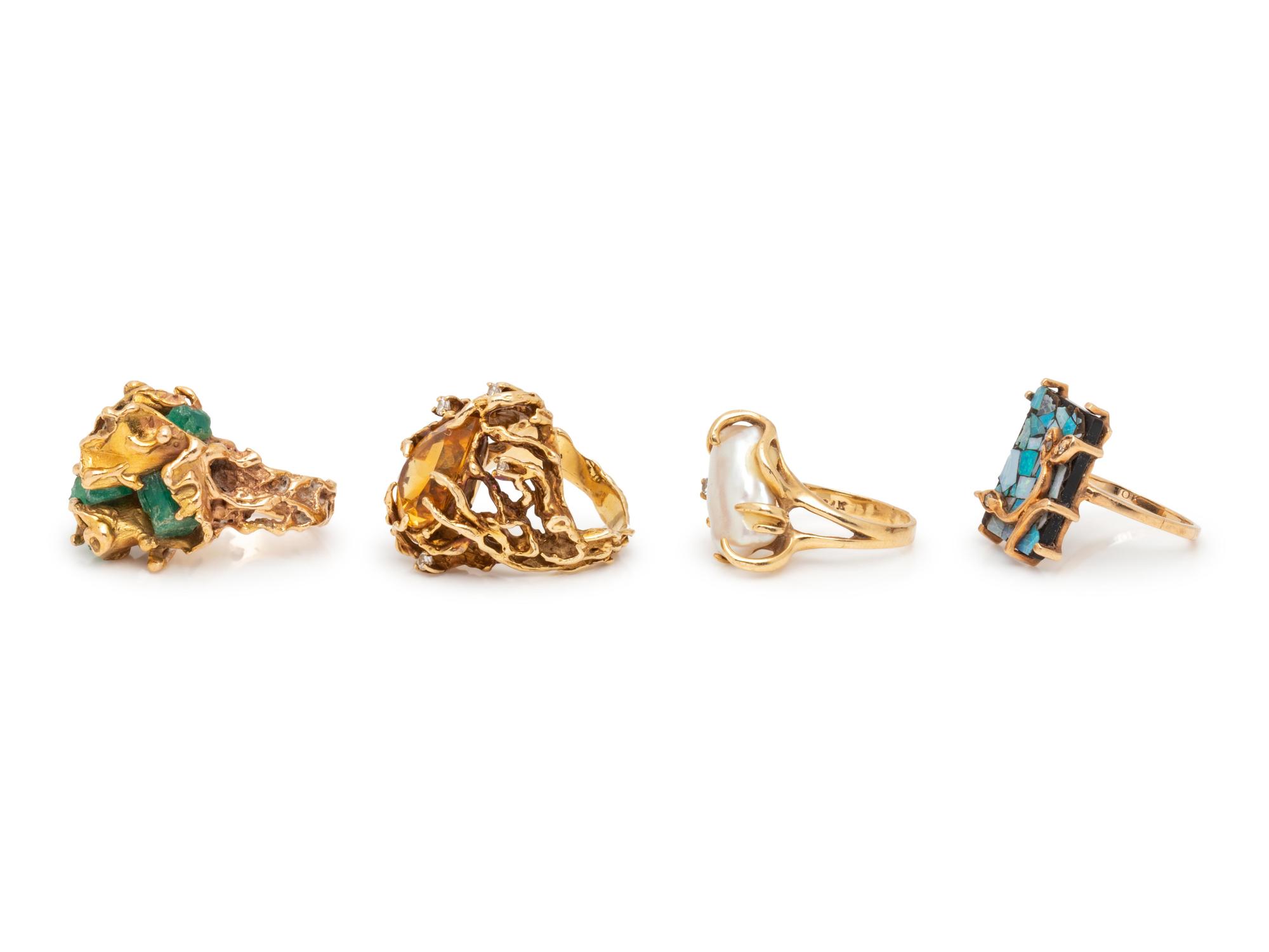 A Collection of Yellow Gold Jewelry,