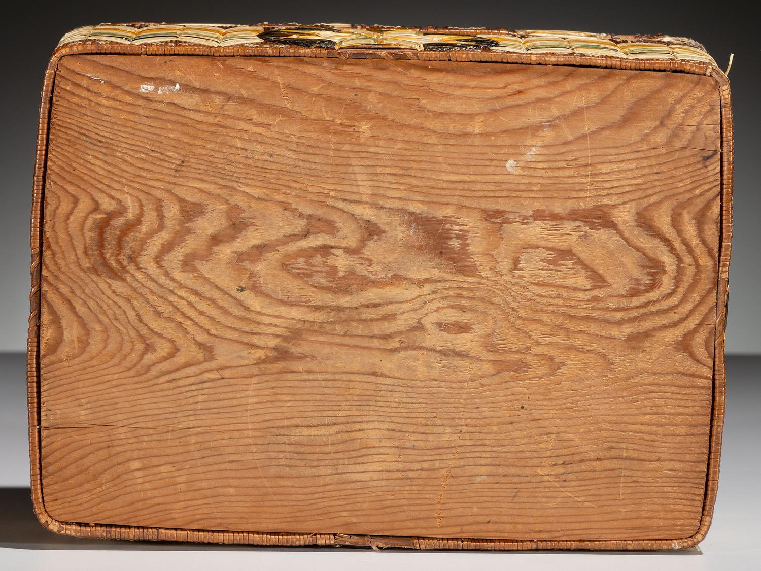 Northeastern Quilled Birchbark Trunk