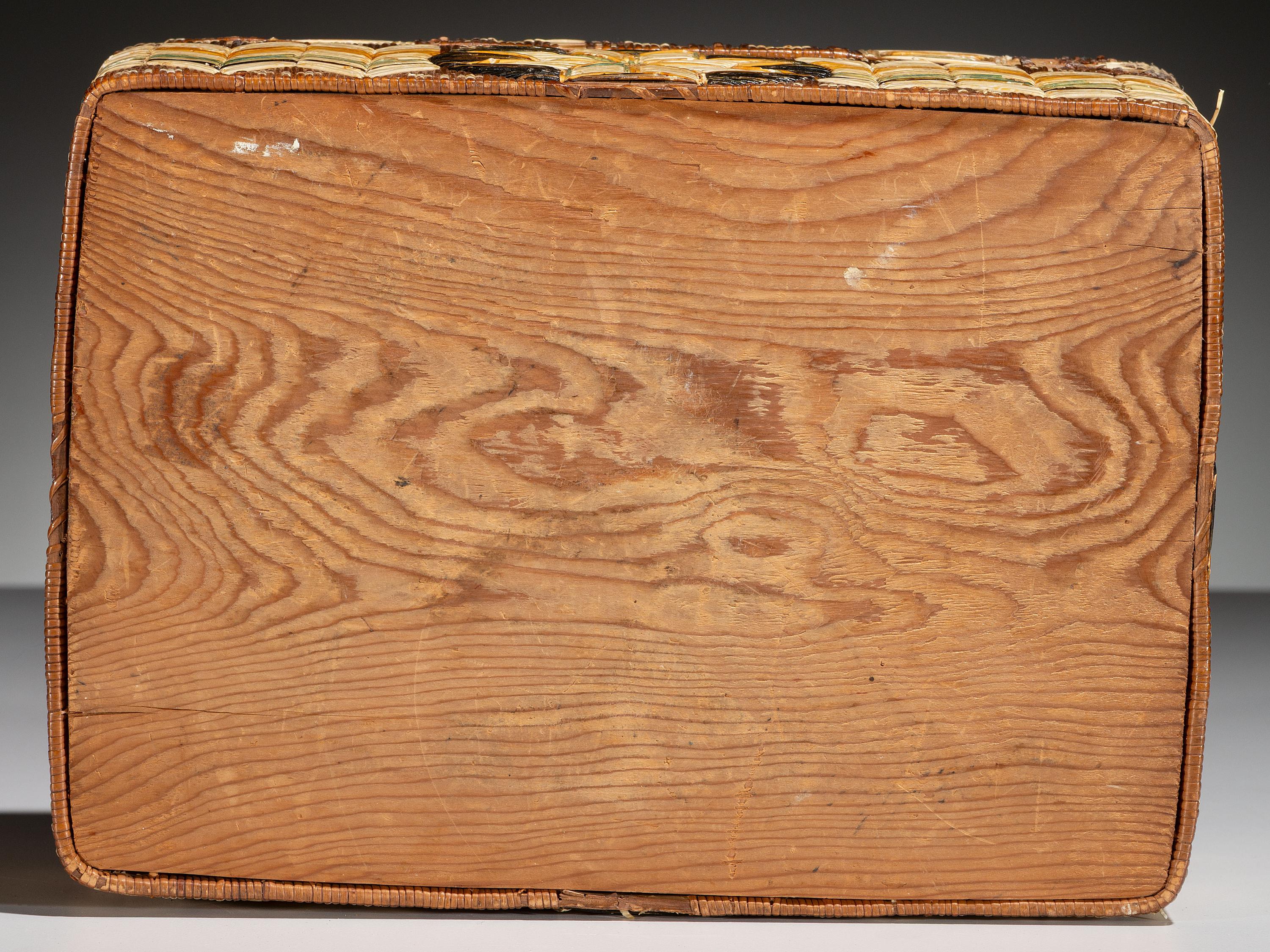 Northeastern Quilled Birchbark Trunk
