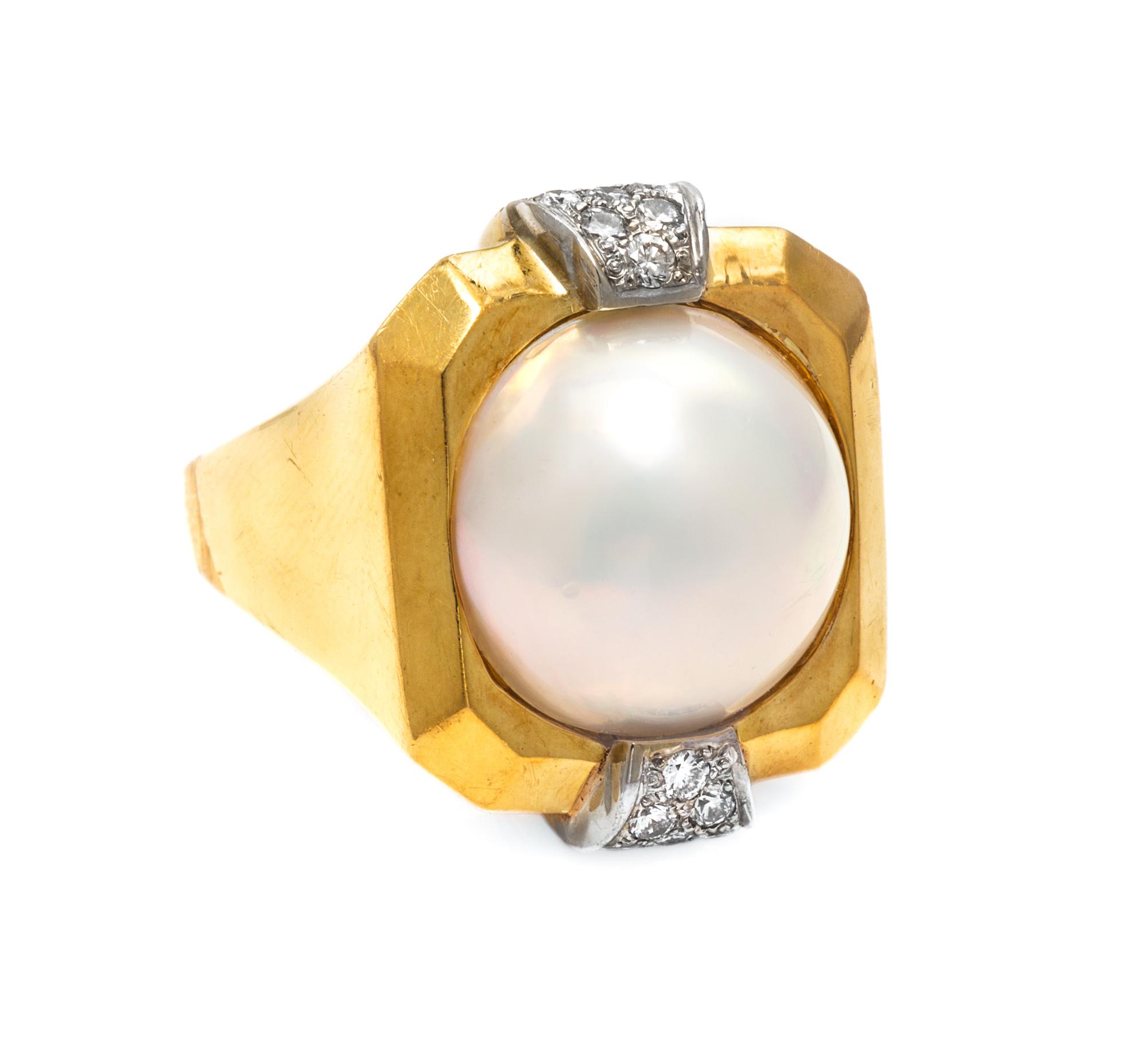 An 18 Karat Yellow Gold, Mabe Pearl and Diamond Ring, R. Stone, 14.50 dwts.