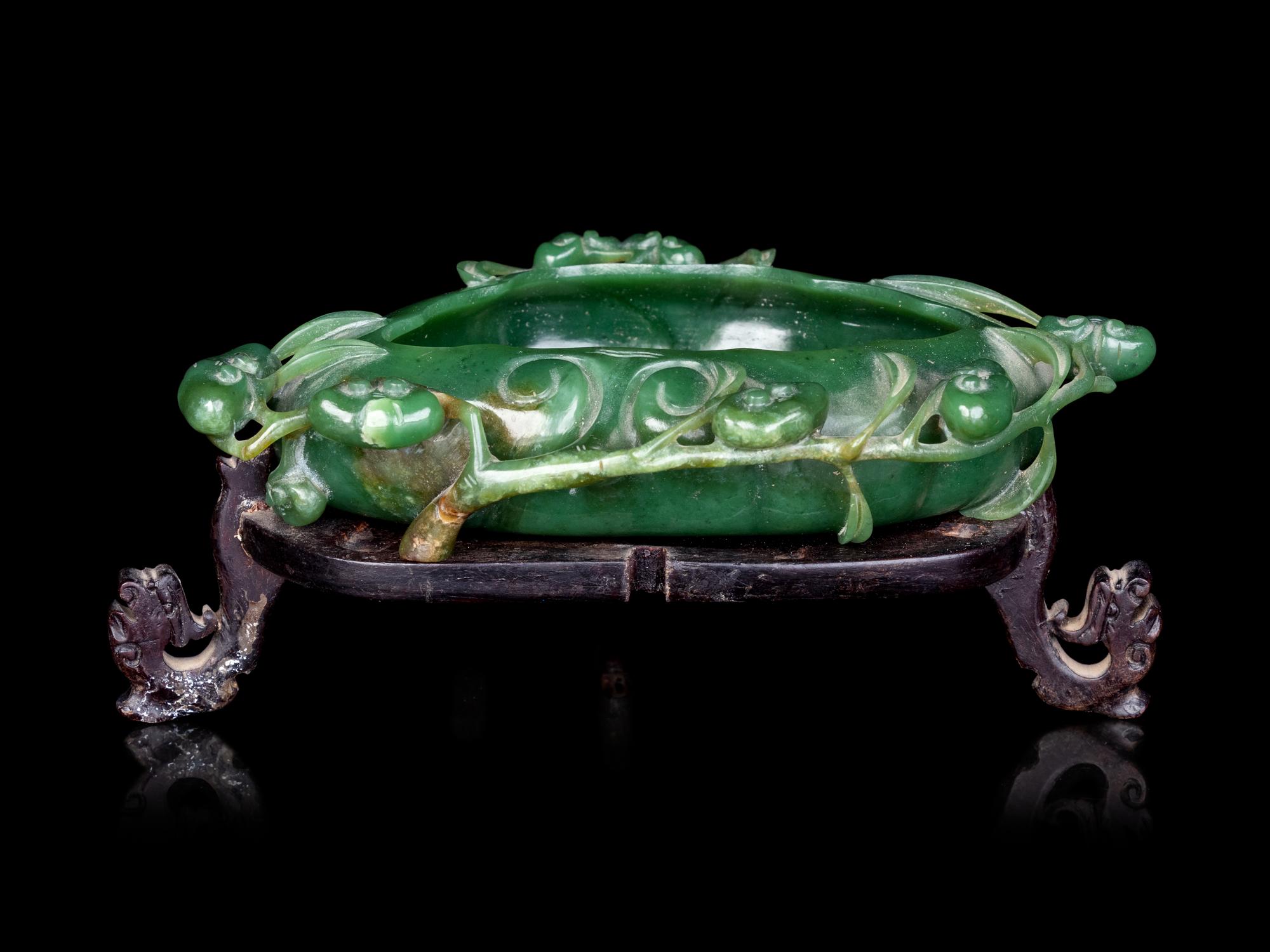 A Chinese Hardstone 'Lingzhi' Brush Washer
