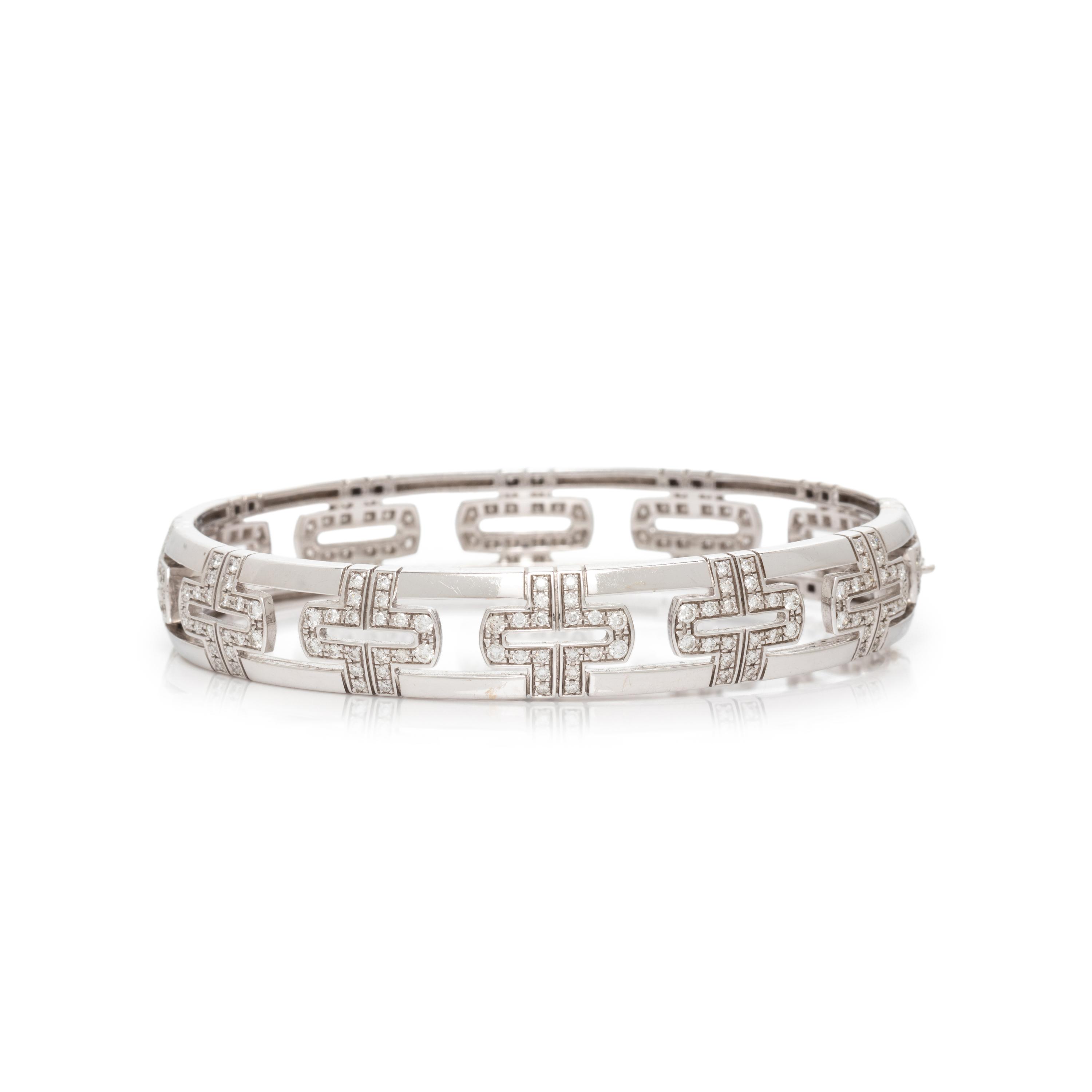 BULGARI, WHITE GOLD AND DIAMOND 'PARENTESI' BANGLE BRACELET