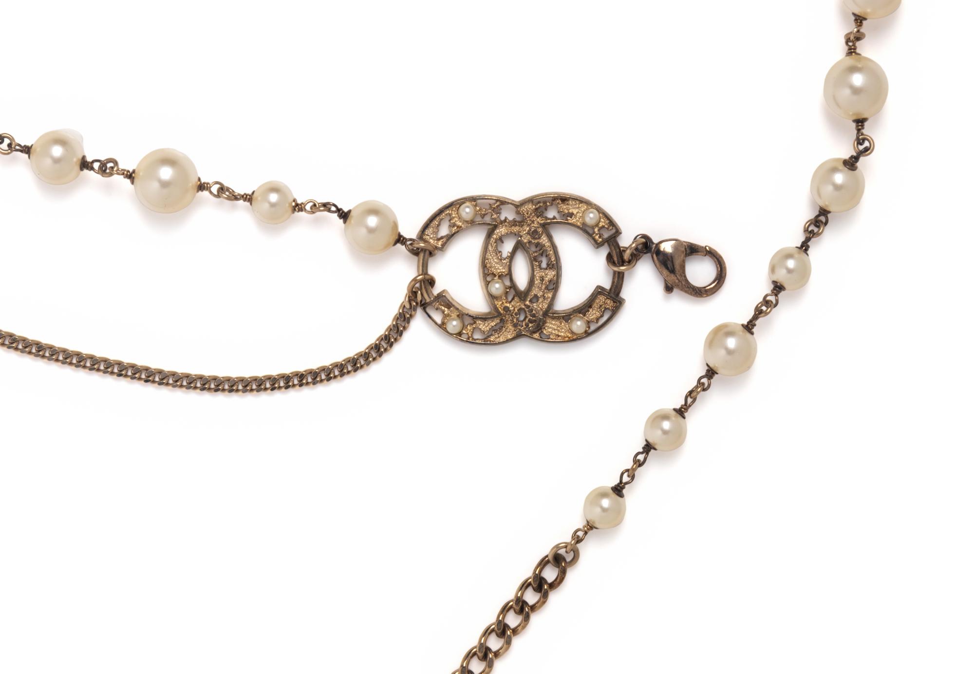 Chanel Faux Pearl Chain Belt