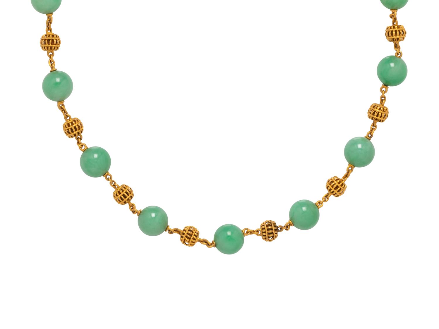 YELLOW GOLD AND JADE NECKLACE