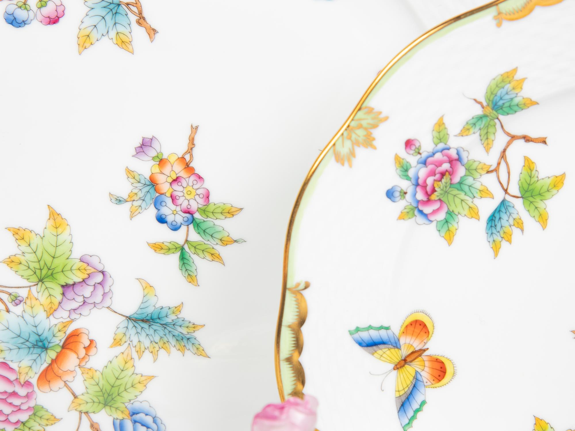 A Herend Queen Victoria Porcelain Dinner Service