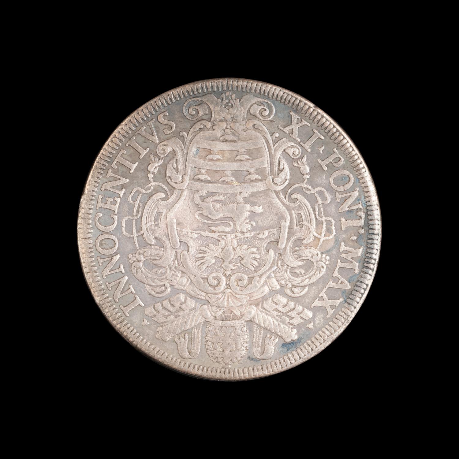 [PAPAL STATES] Pope Innocent XI 1680 Silver Scudo