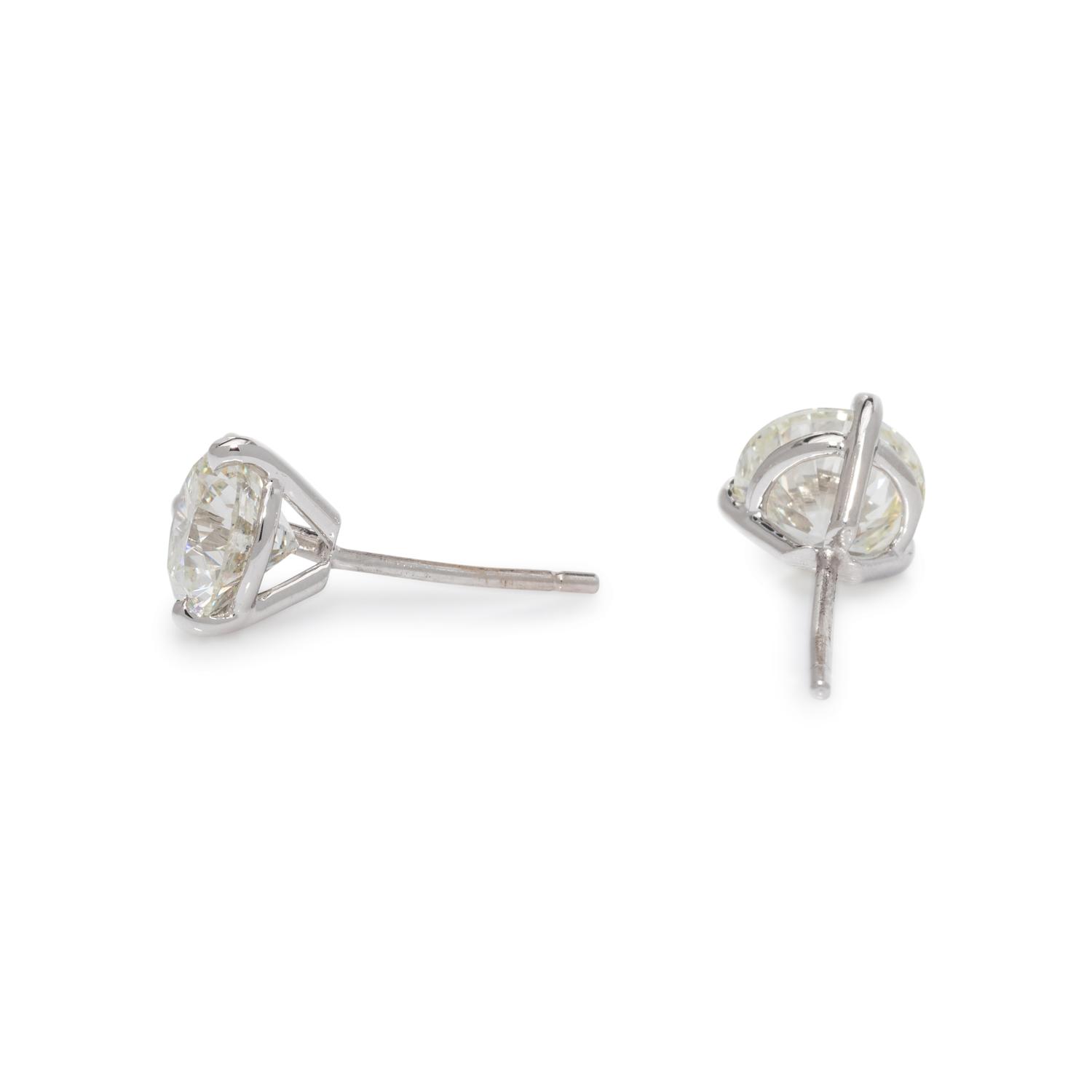 DIAMOND STUD EARRINGS