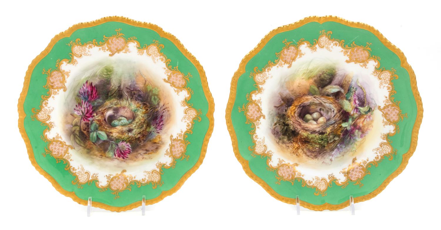 A Pair of Royal Worcester Porcelain Plates Diameter 9 1/4 inches. — R. AUSTIN, 1902