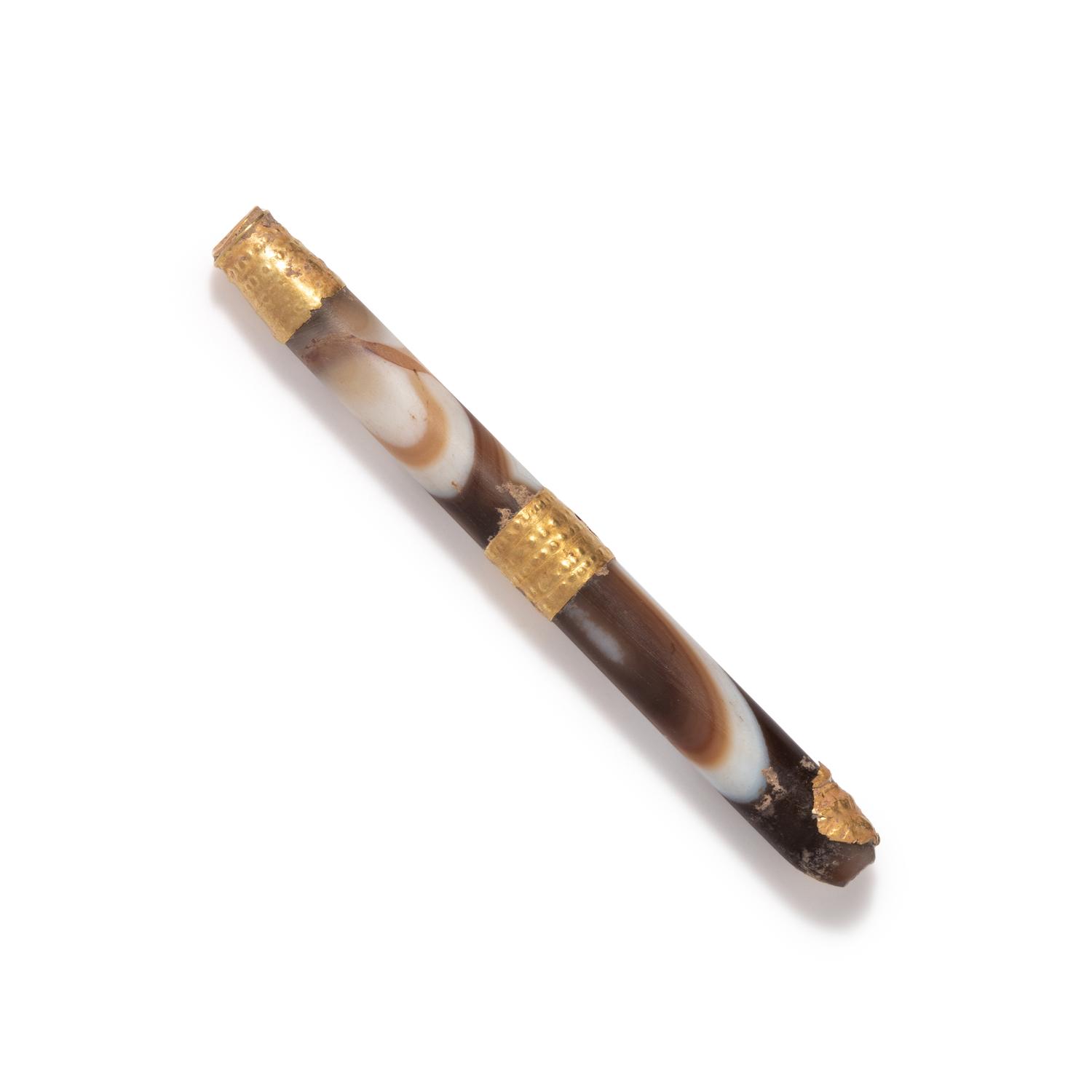 A Western Asiatic Gold and Banded Agate Bead Pendant