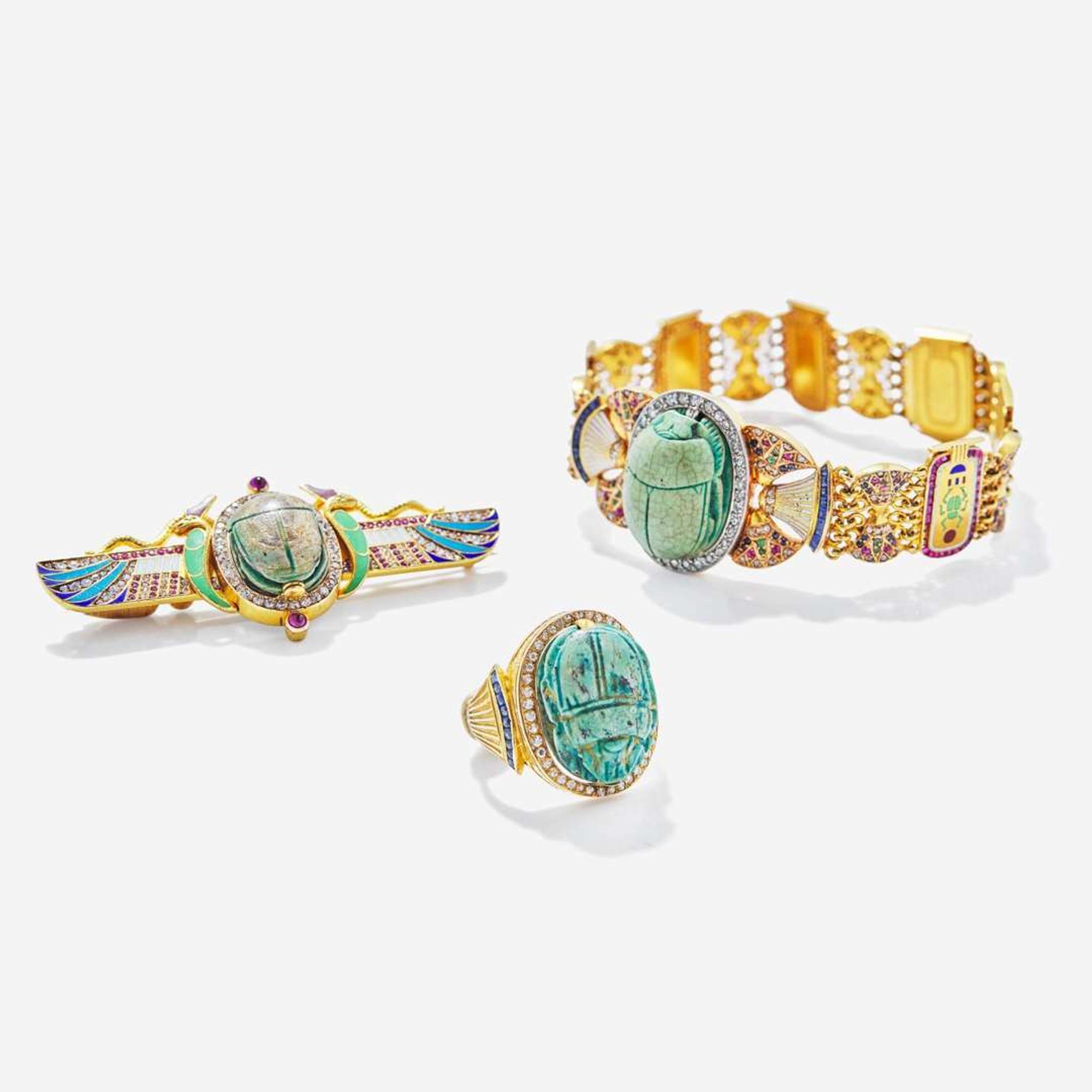 An Egyptian Revival Jewelry Set c.1930