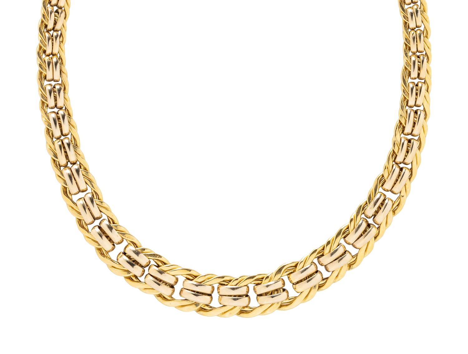 YELLOW GOLD GRADUATED LINK CHAIN NECKLACE
