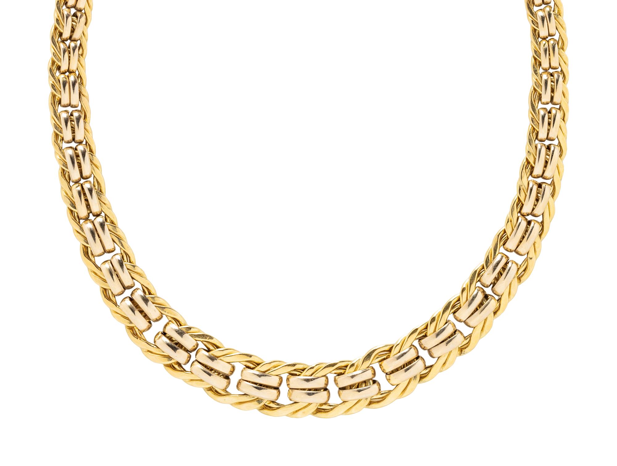 YELLOW GOLD GRADUATED LINK CHAIN NECKLACE