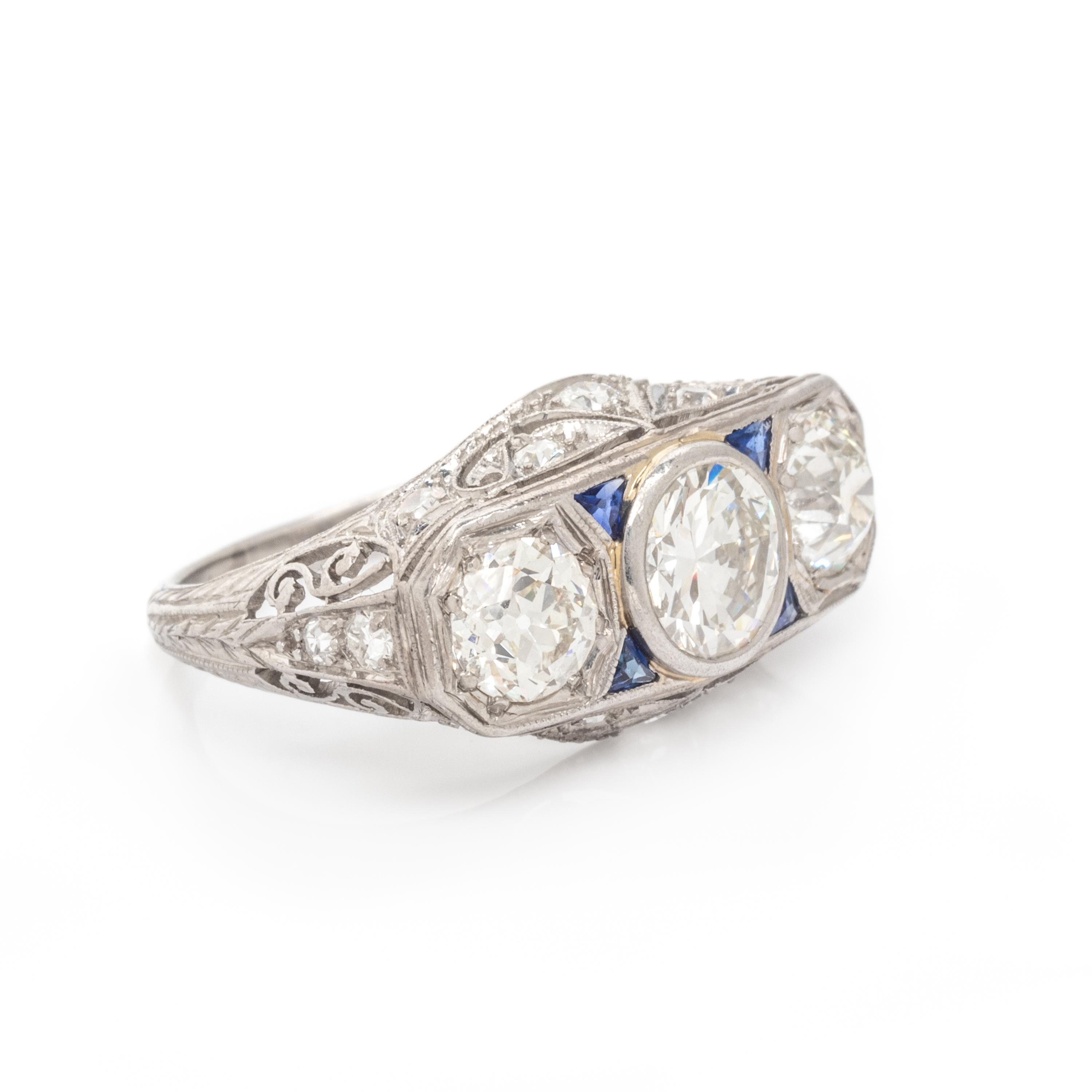 ART DECO, DIAMOND AND SYNTHETIC SAPPHIRE RING