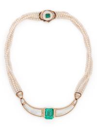 EMERALD, MOTHER-OF-PEARL AND CULTURED PEARL NECKLACE