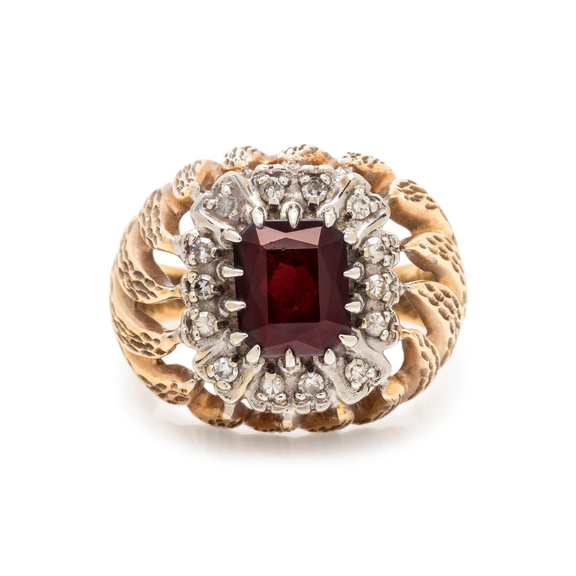GARNET AND DIAMOND RING