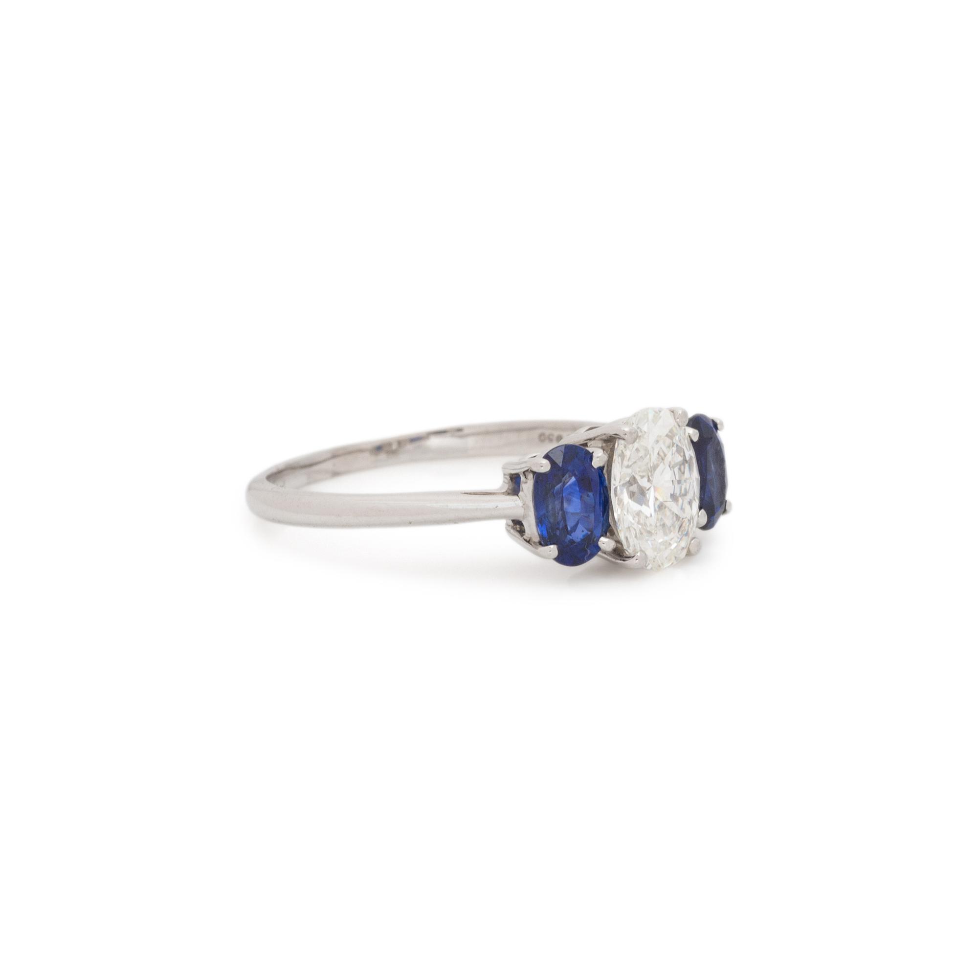 TIFFANY & CO., DIAMOND AND SAPPHIRE RING