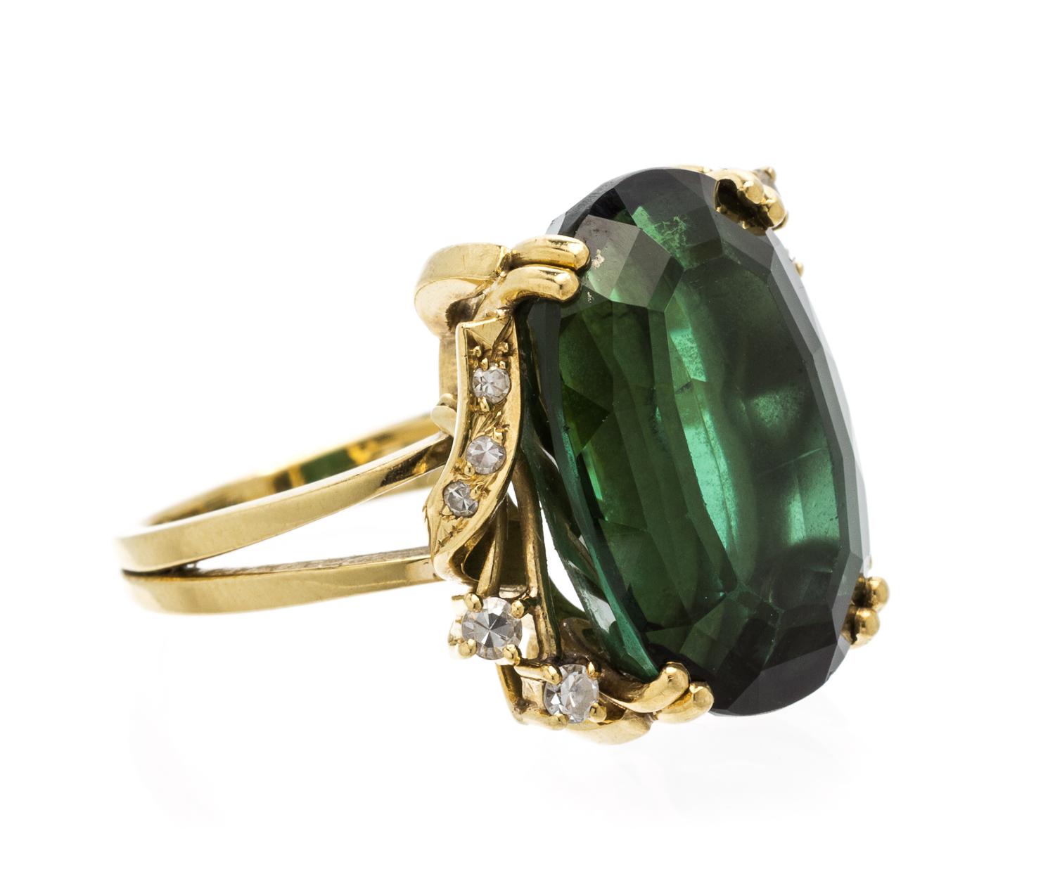 An 18 Karat Yellow Gold, Green Tourmaline and Diamond Ring, 7.30 dwts.