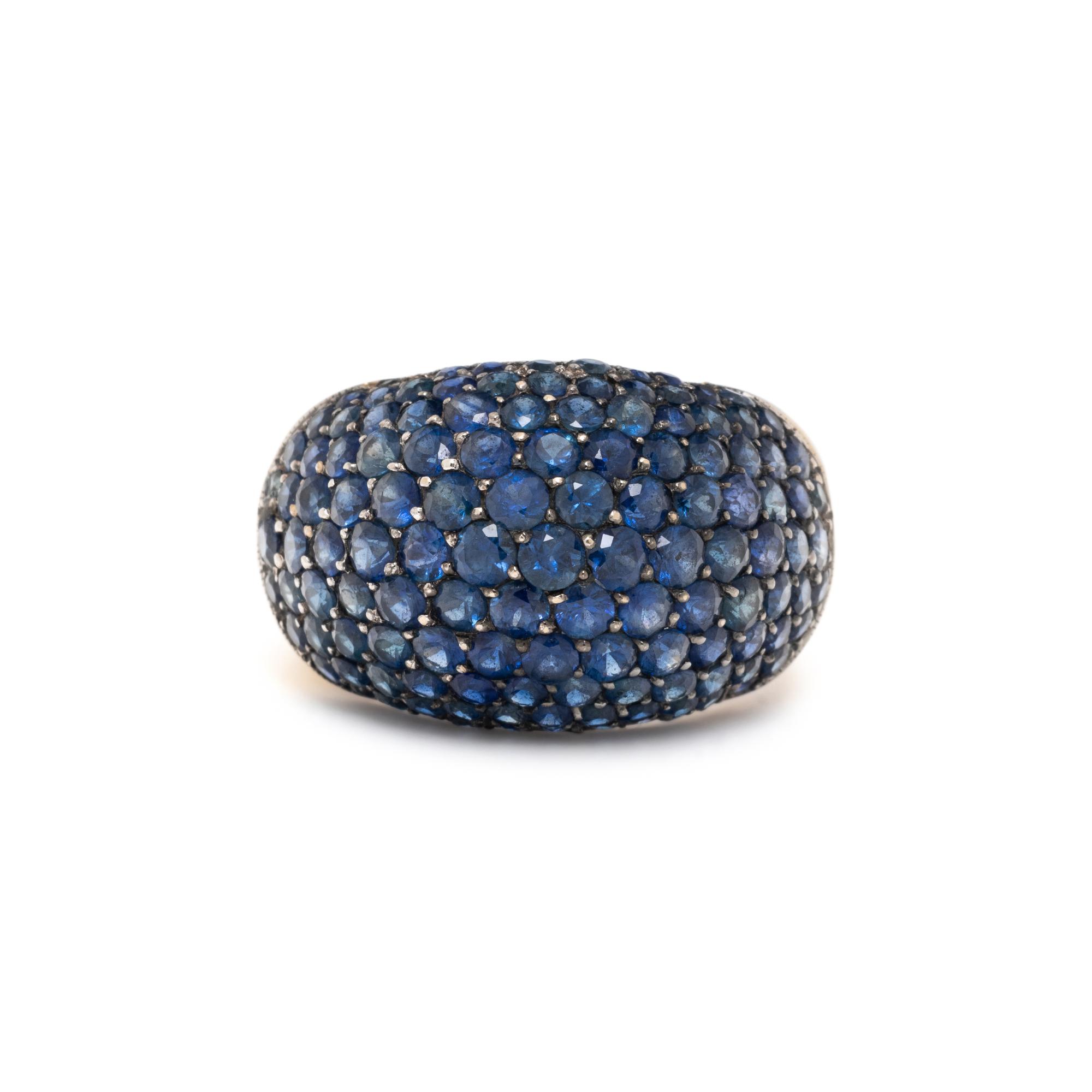 SAPPHIRE AND WHITE GOLD BOMBÉ RING