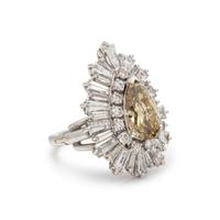 COLORED DIAMOND AND DIAMOND RING