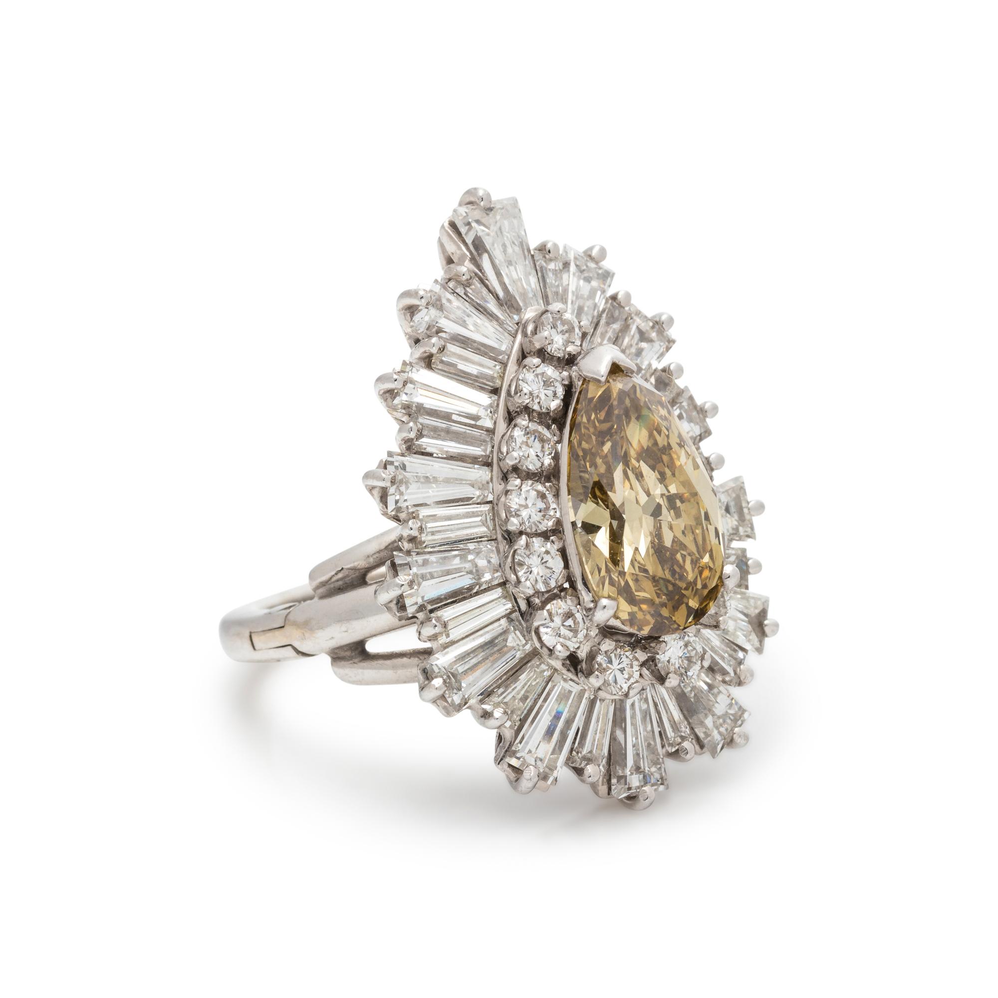 COLORED DIAMOND AND DIAMOND RING