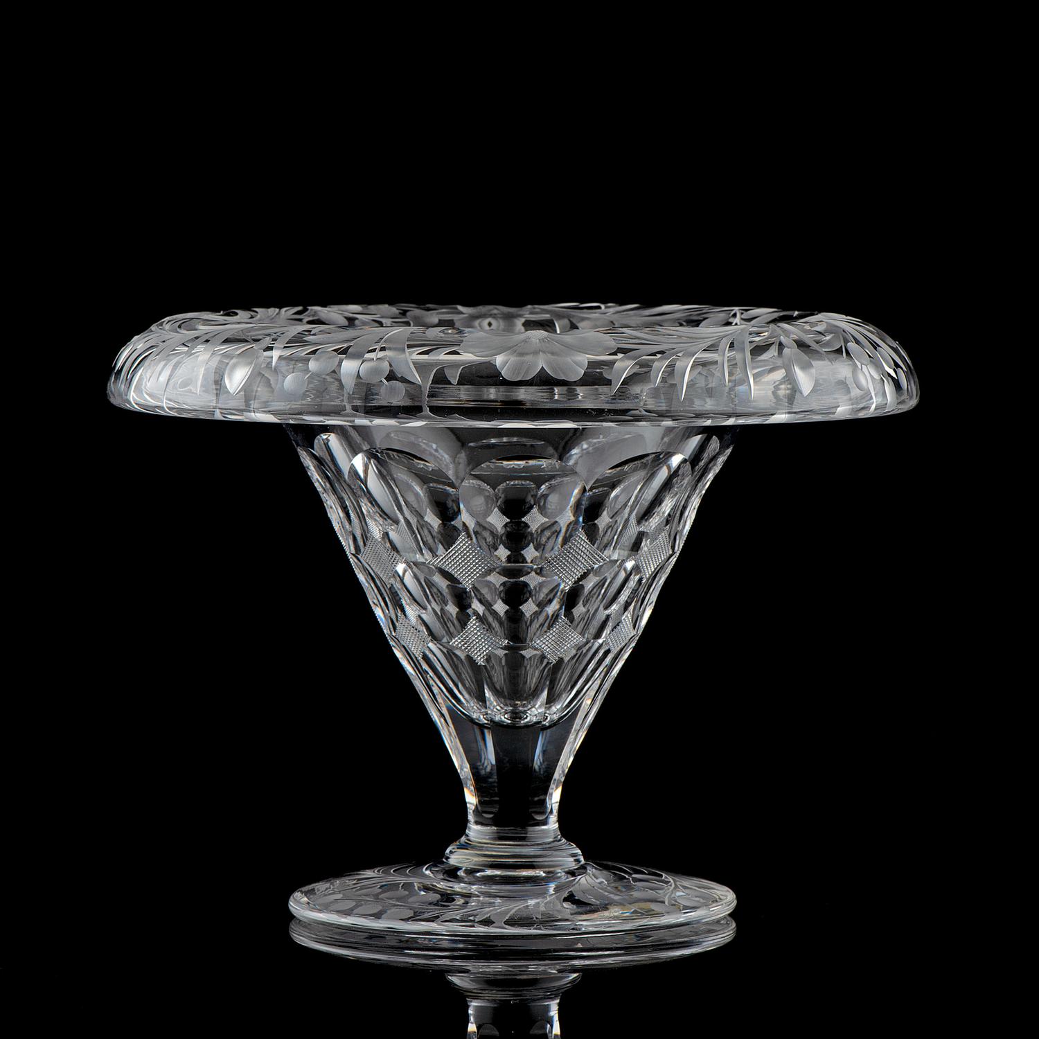 A Tuthill Intaglio-Cut Glass "Bishop's Hat" Bowl